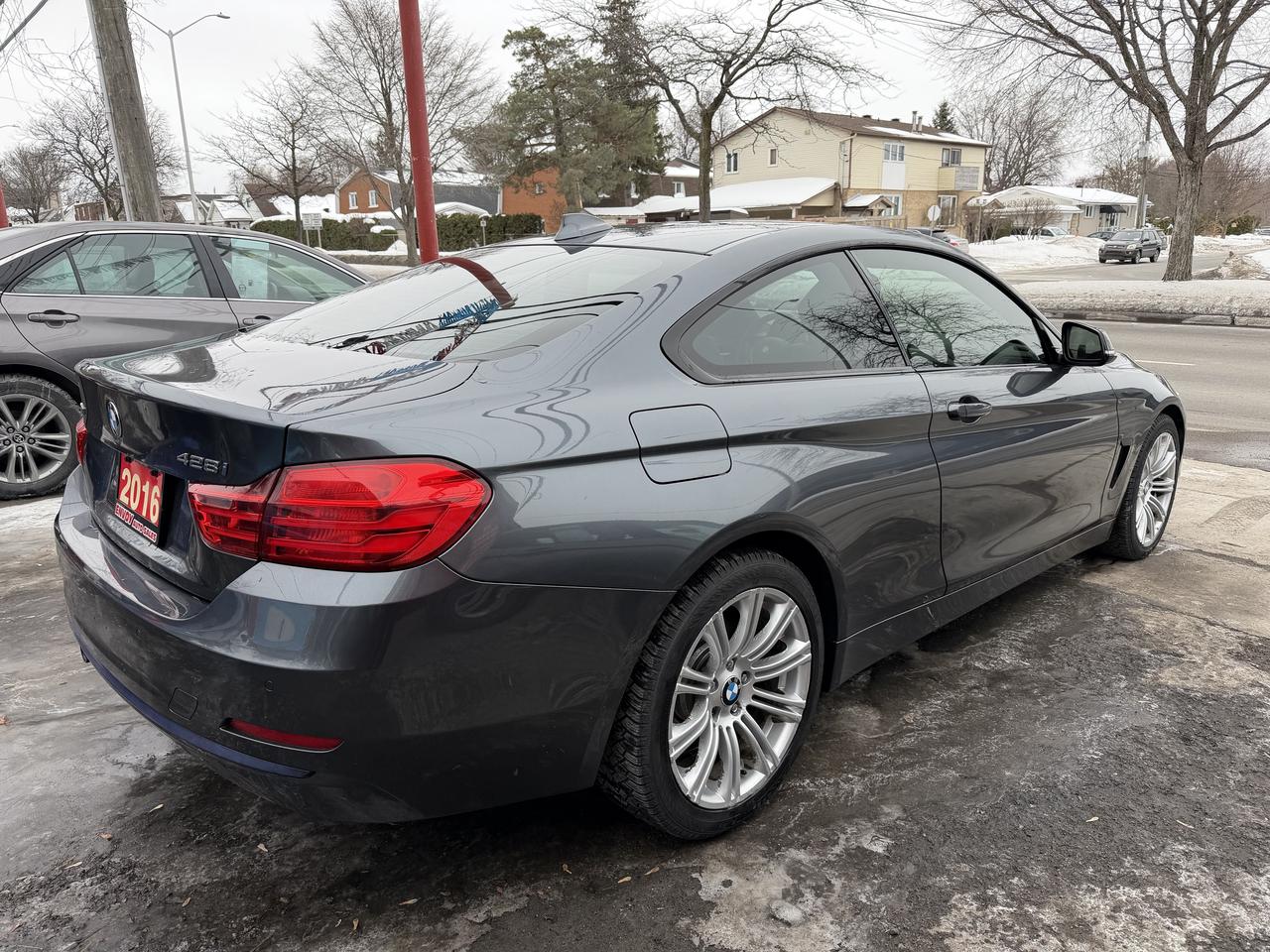 2016 BMW 4-Series 428i XDrive Photo3