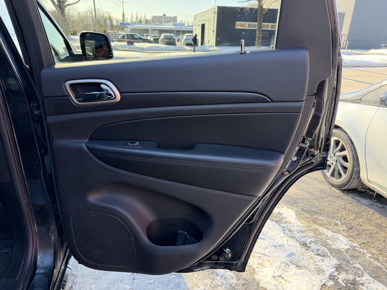 2017 Jeep Grand Cherokee Laredo Photo