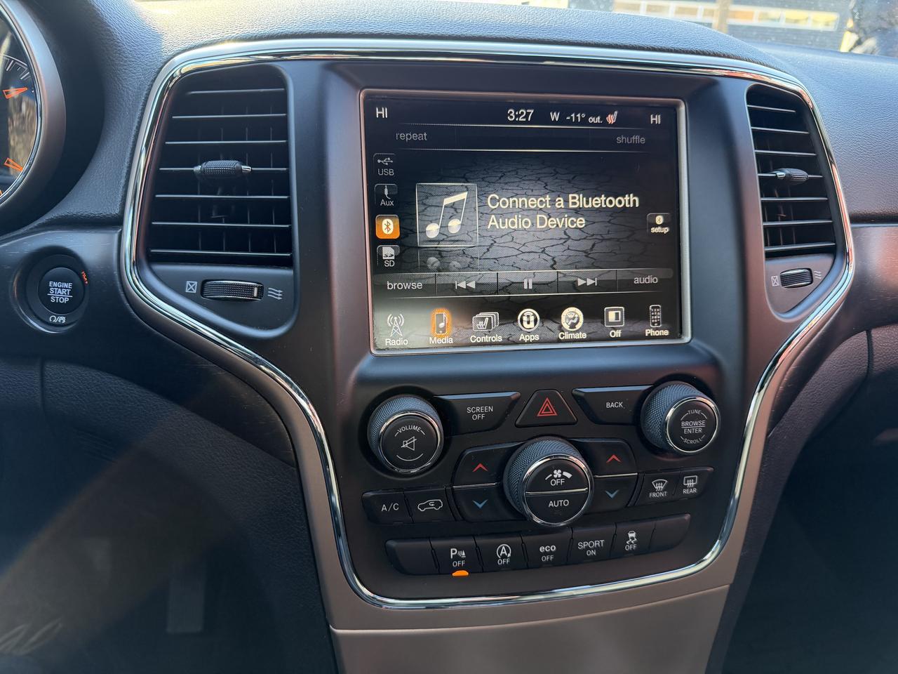 2017 Jeep Grand Cherokee Laredo Photo