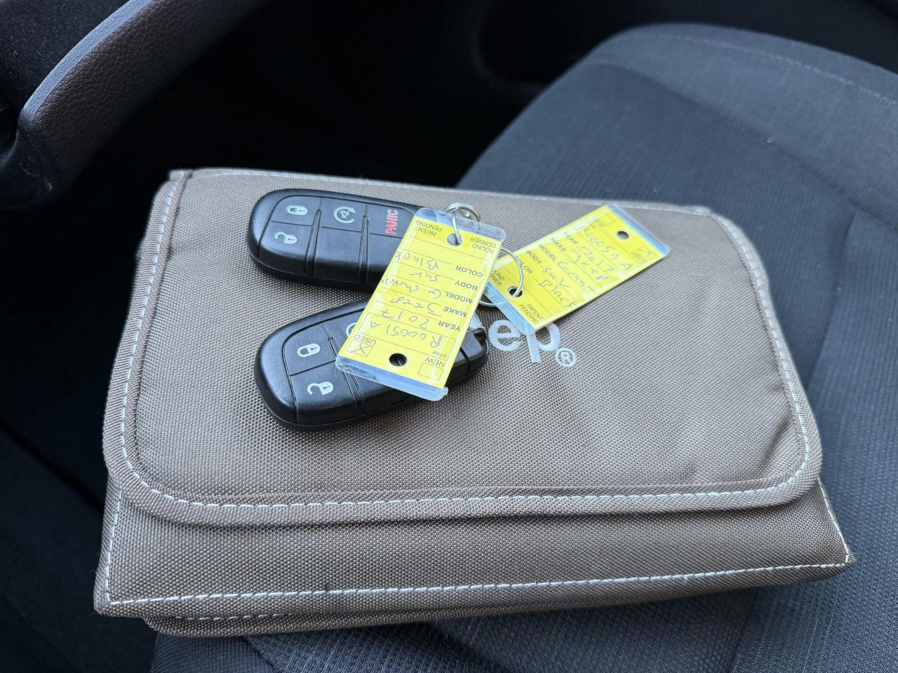 2017 Jeep Grand Cherokee Laredo Photo