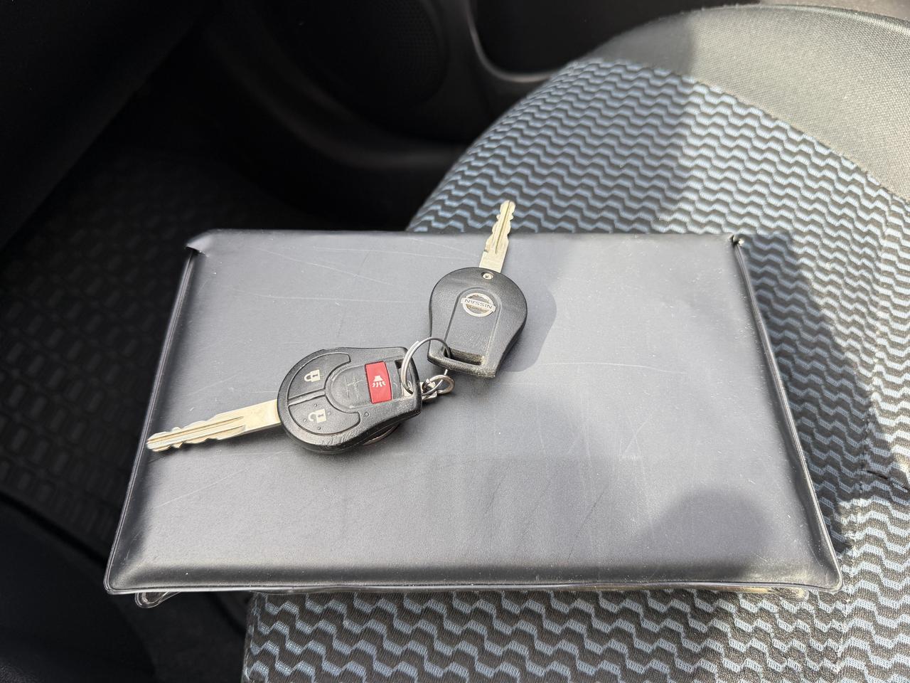 2014 Nissan Versa Note SV Photo