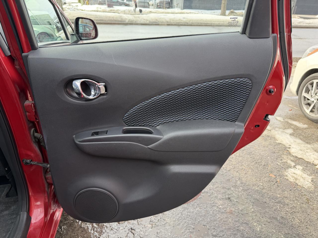 2014 Nissan Versa Note SV Photo