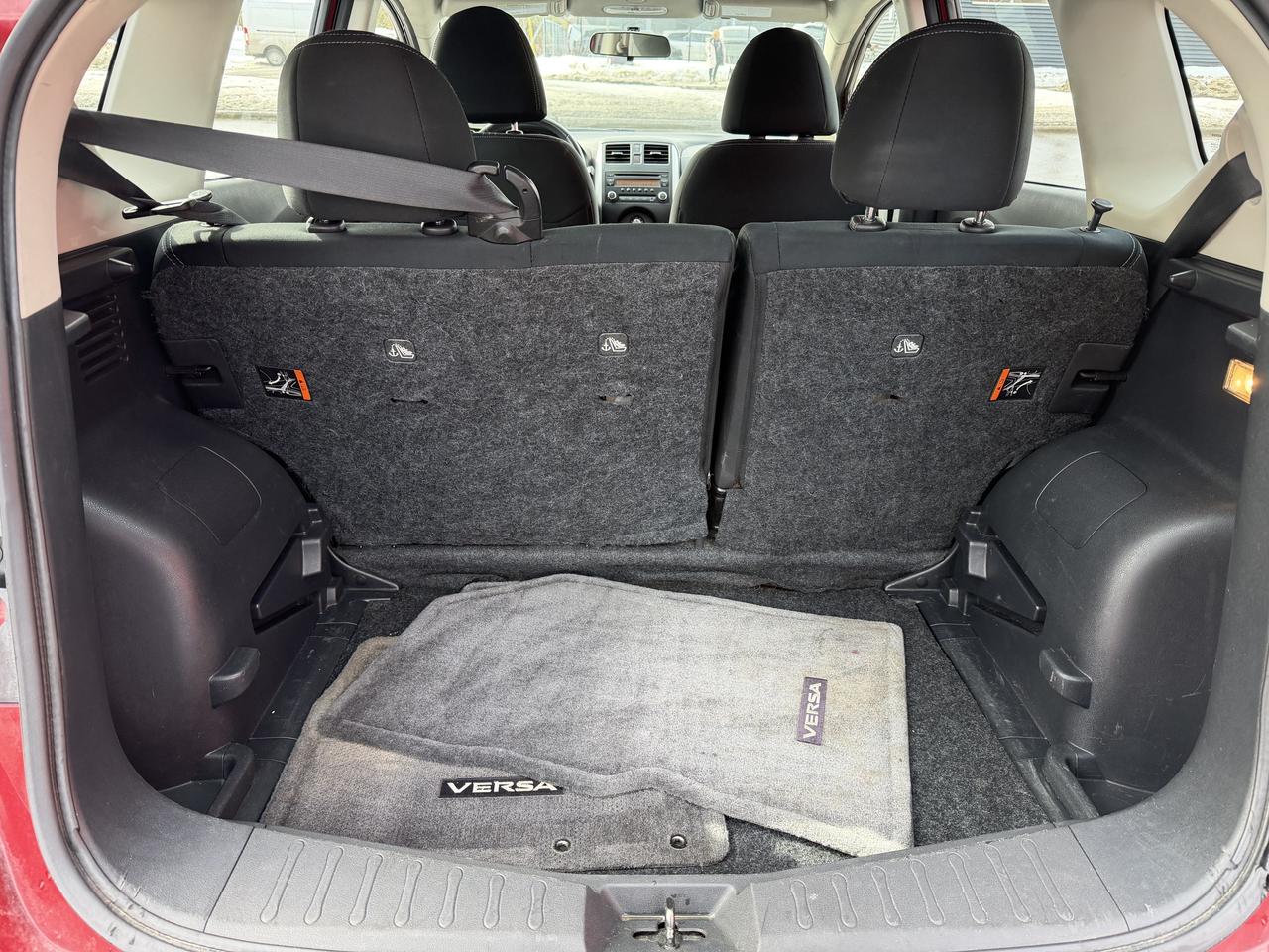 2014 Nissan Versa Note SV Photo