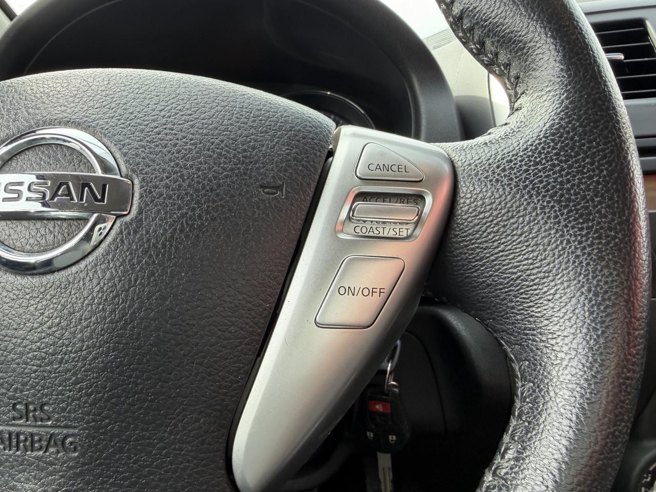 2014 Nissan Versa Note SV Photo