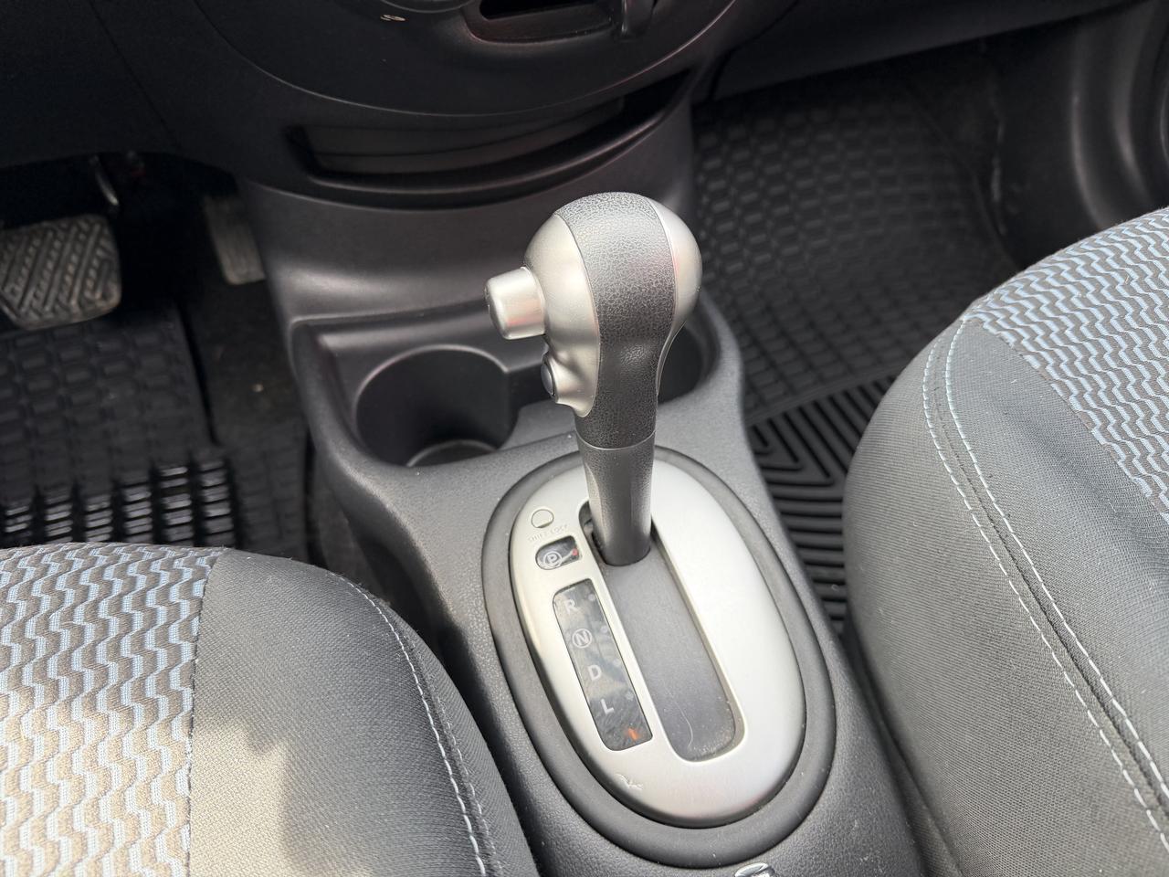 2014 Nissan Versa Note SV Photo