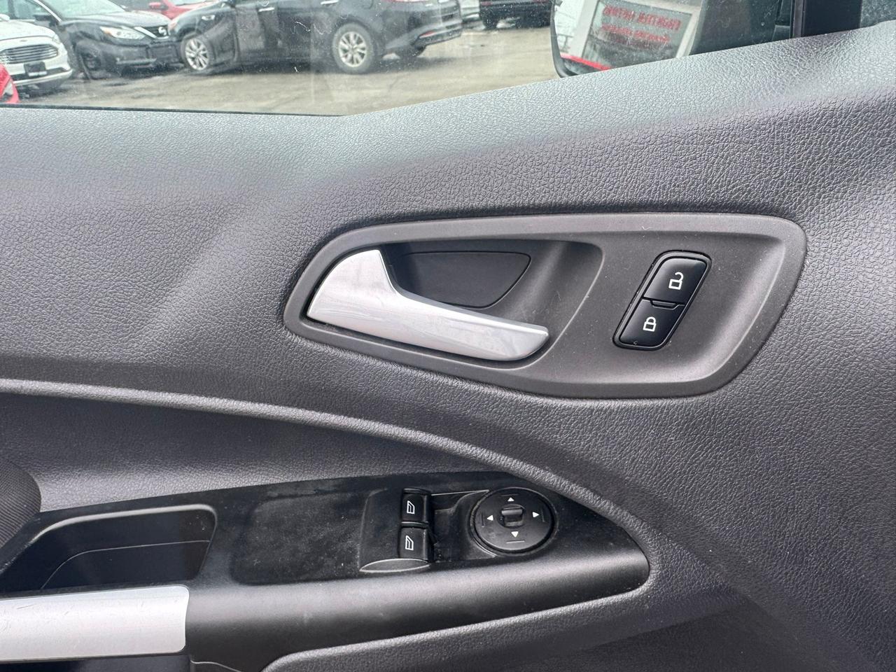 2017 Ford Transit Connect XLT Photo