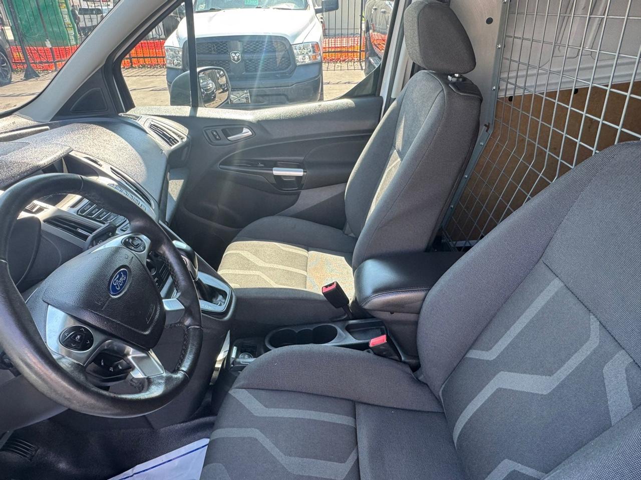 2017 Ford Transit Connect XLT Photo