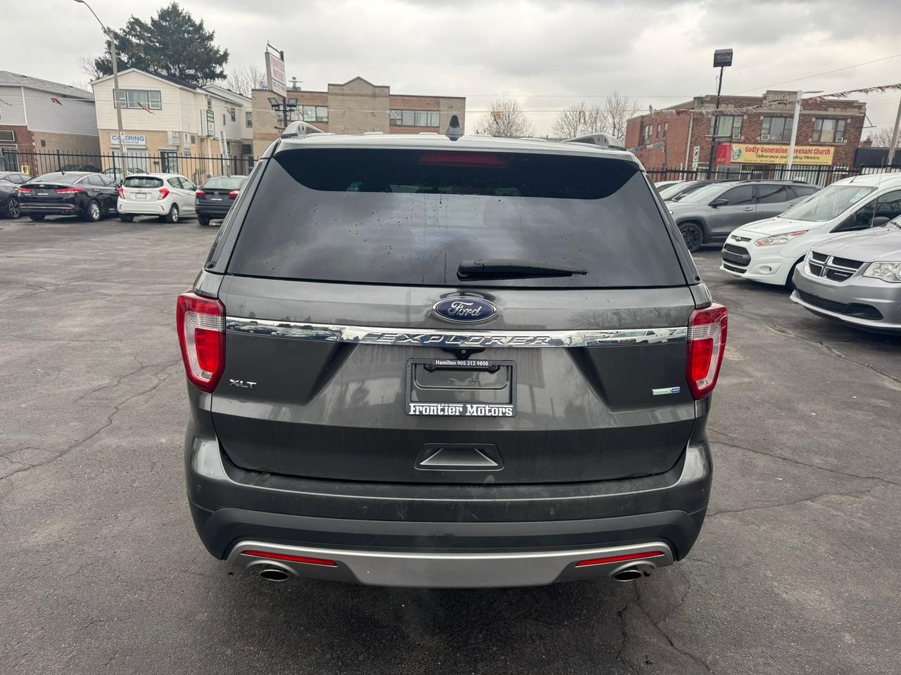 2016 Ford Explorer XLT Photo4