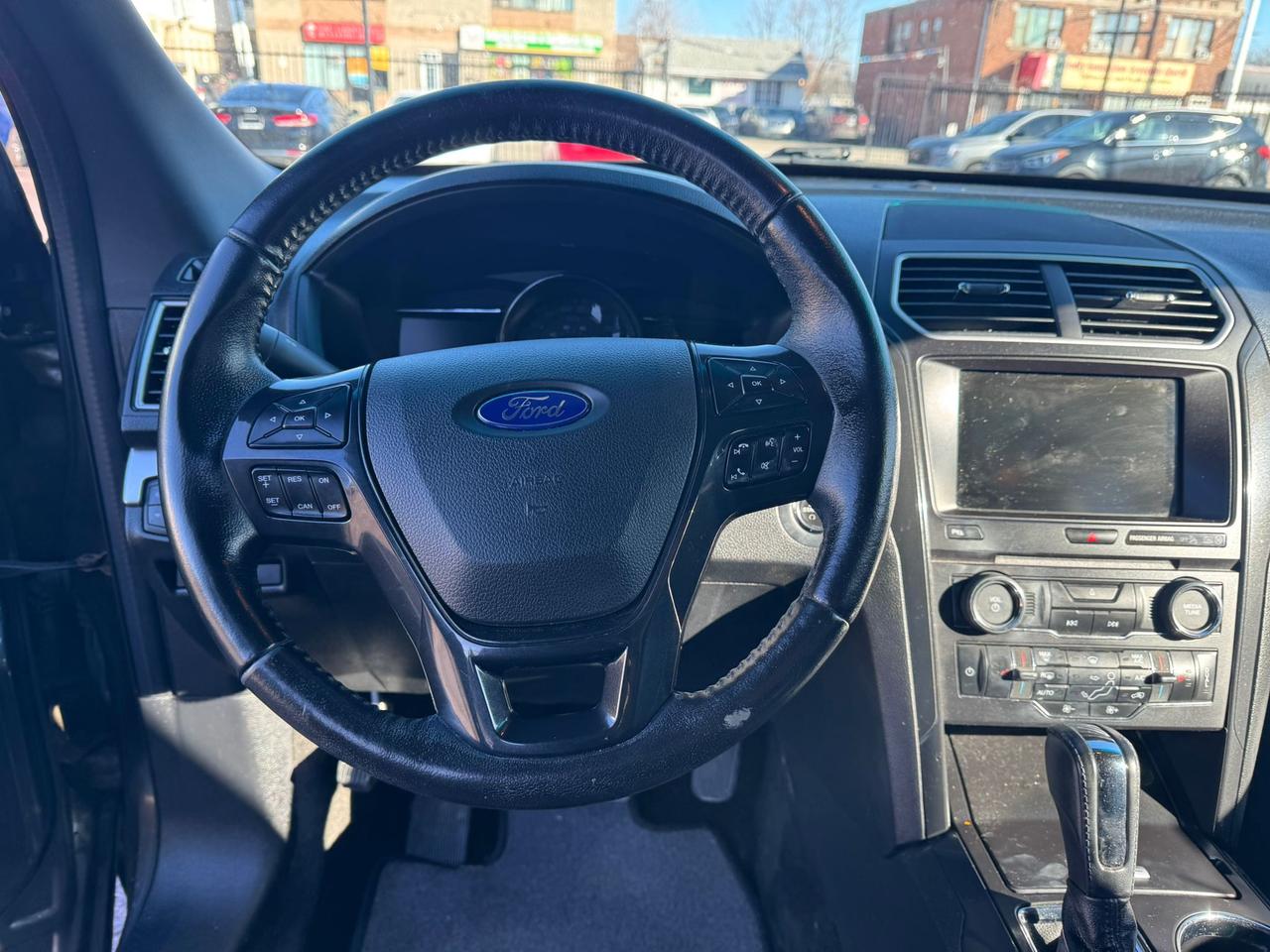 2016 Ford Explorer XLT Photo