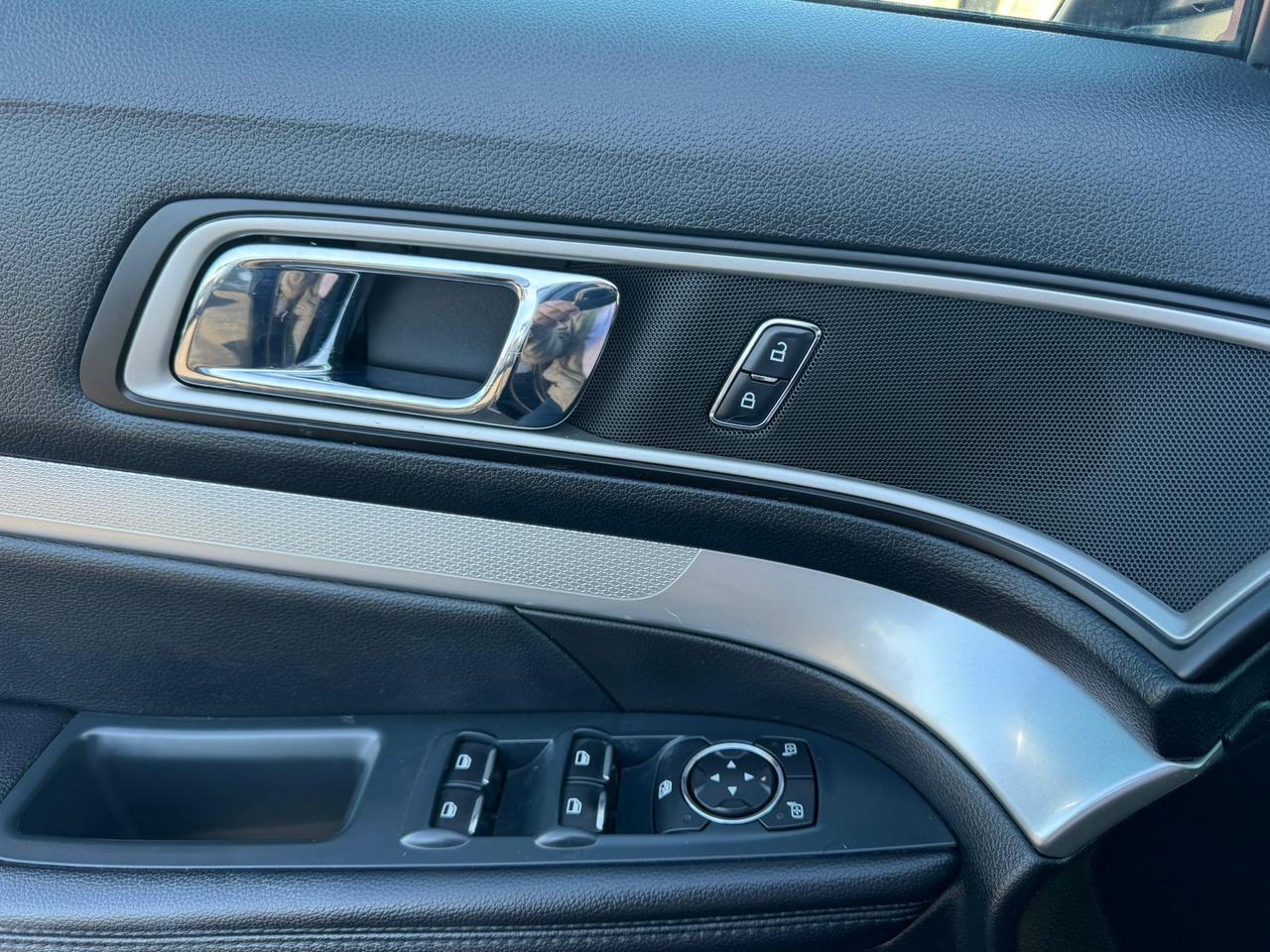 2016 Ford Explorer XLT Photo