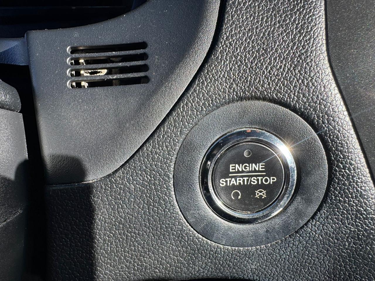 2016 Ford Explorer XLT Photo