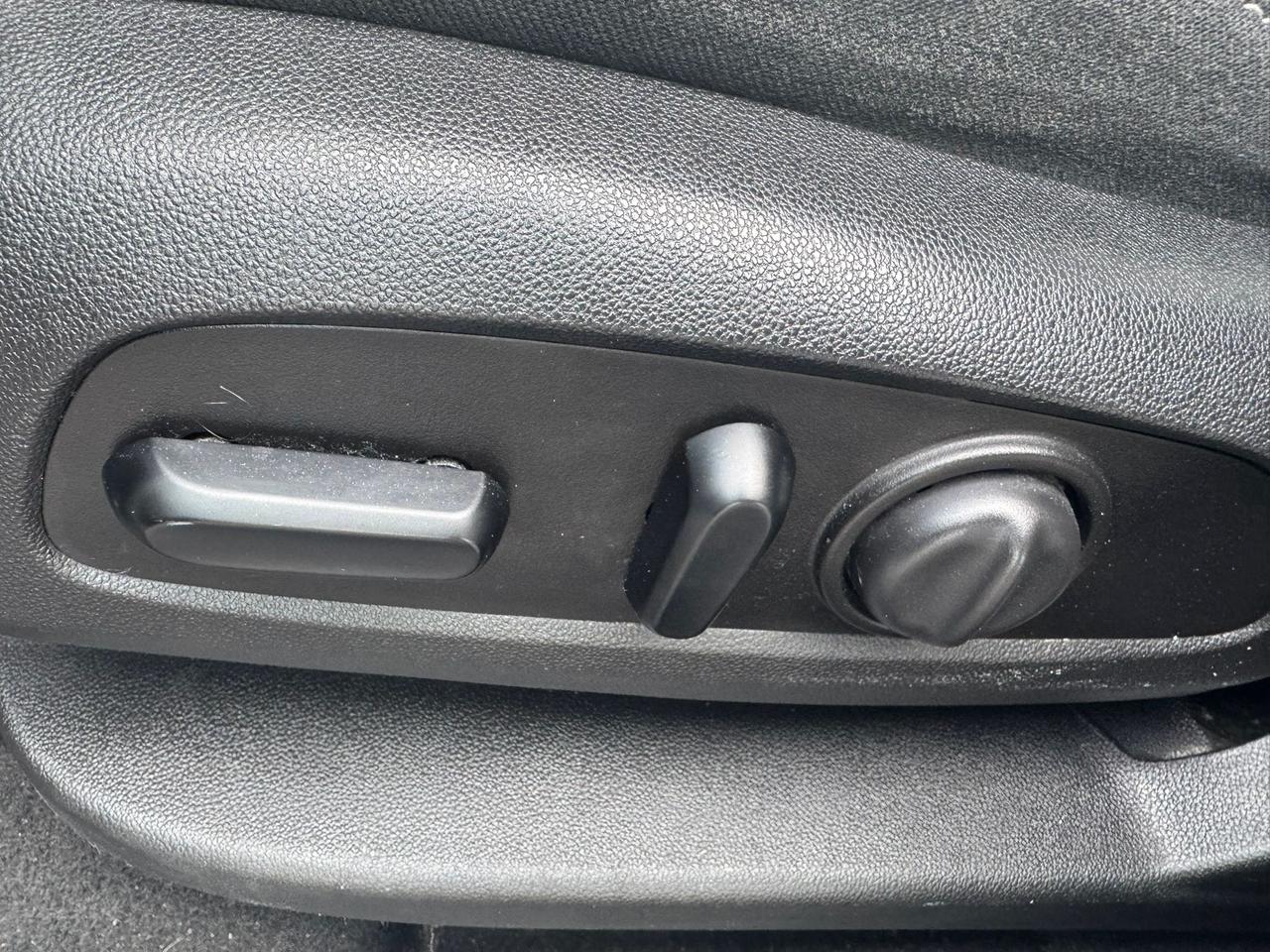 2019 Chevrolet Equinox LT Photo