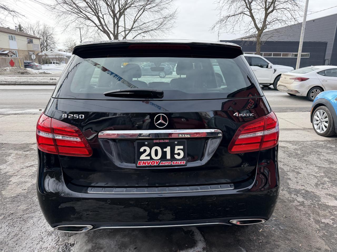 2015 Mercedes-Benz B-Class B 250 4-MATIC Photo4