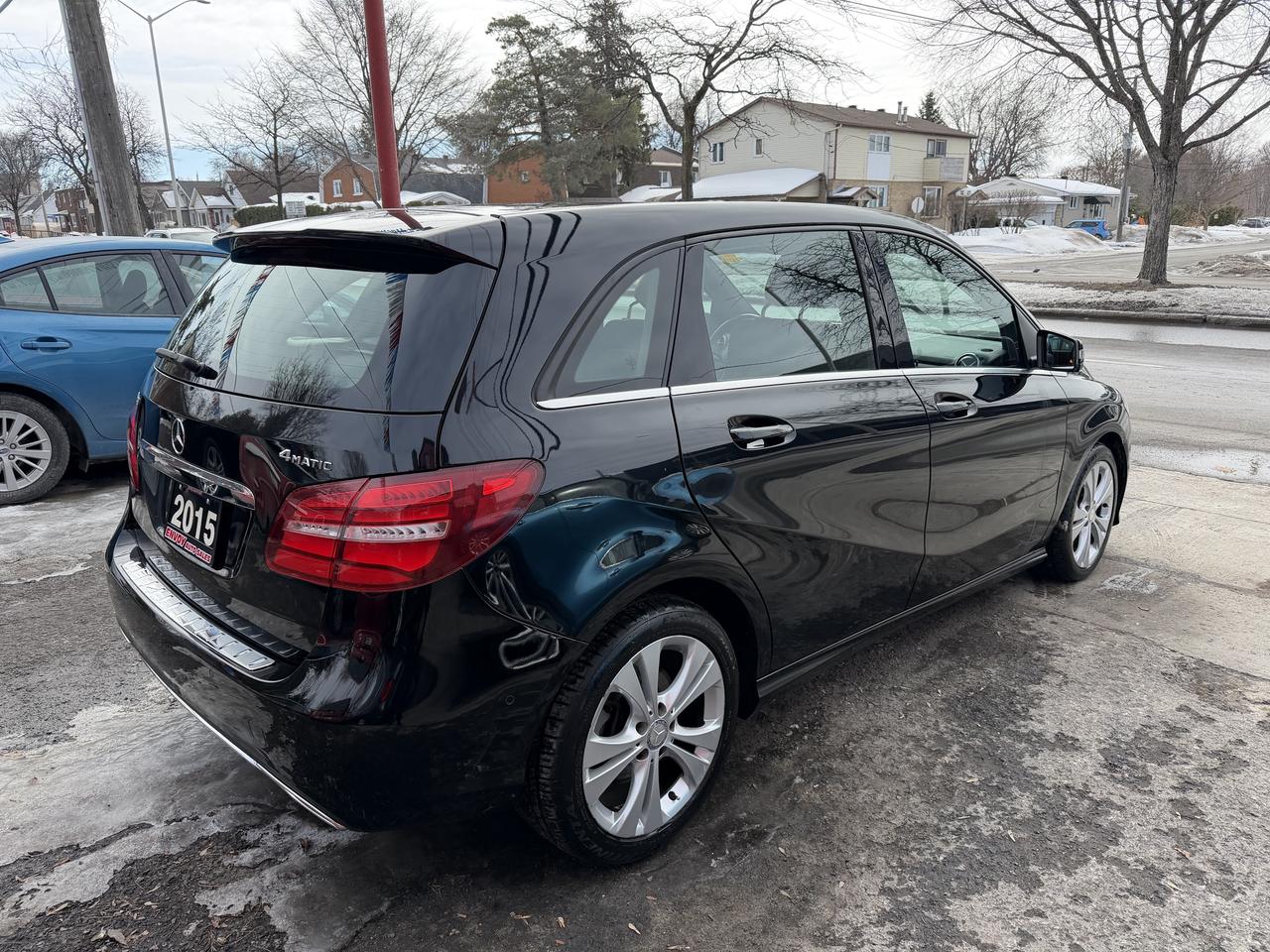 2015 Mercedes-Benz B-Class B 250 4-MATIC Photo3