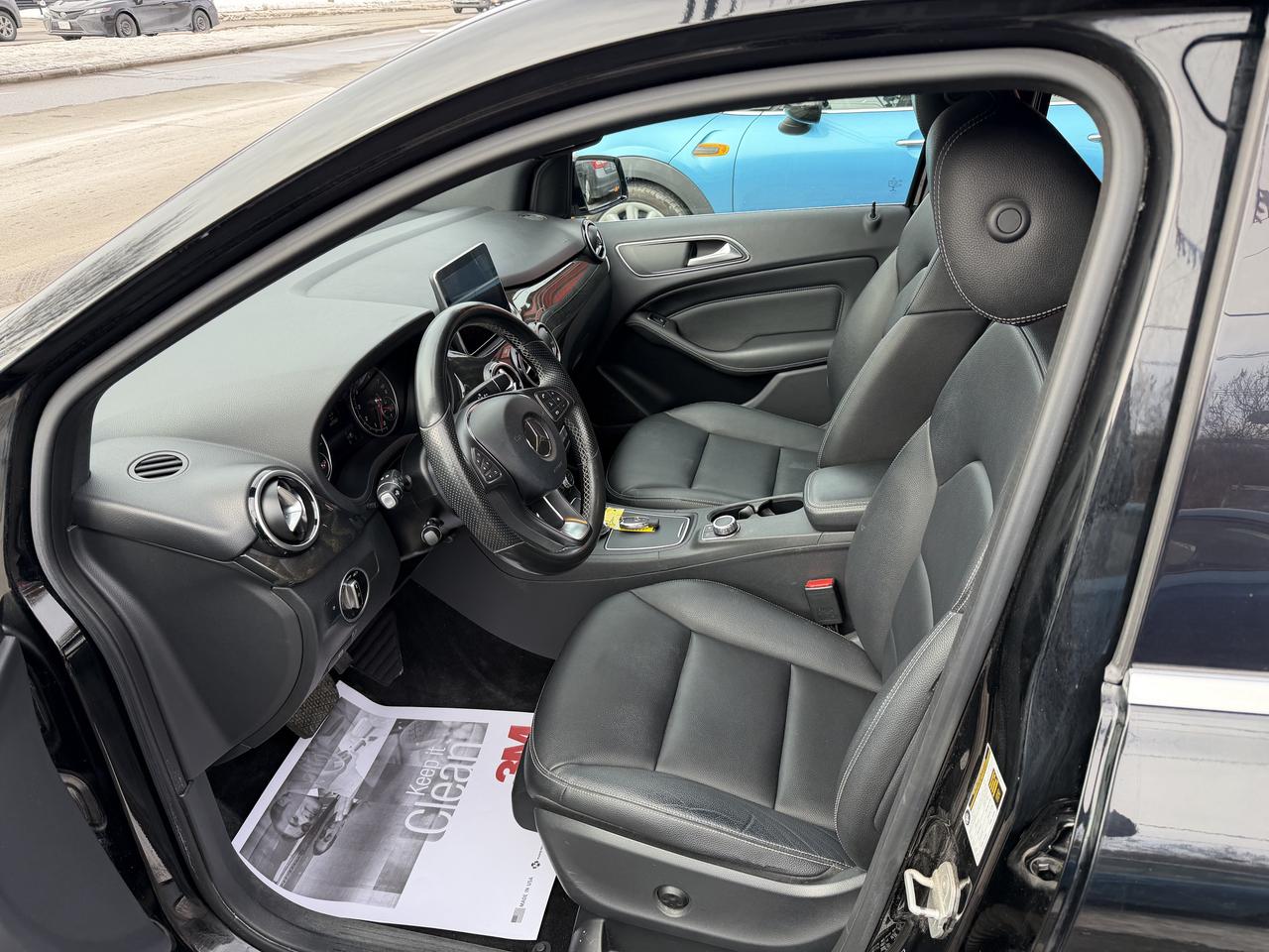 2015 Mercedes-Benz B-Class B 250 4-MATIC Photo