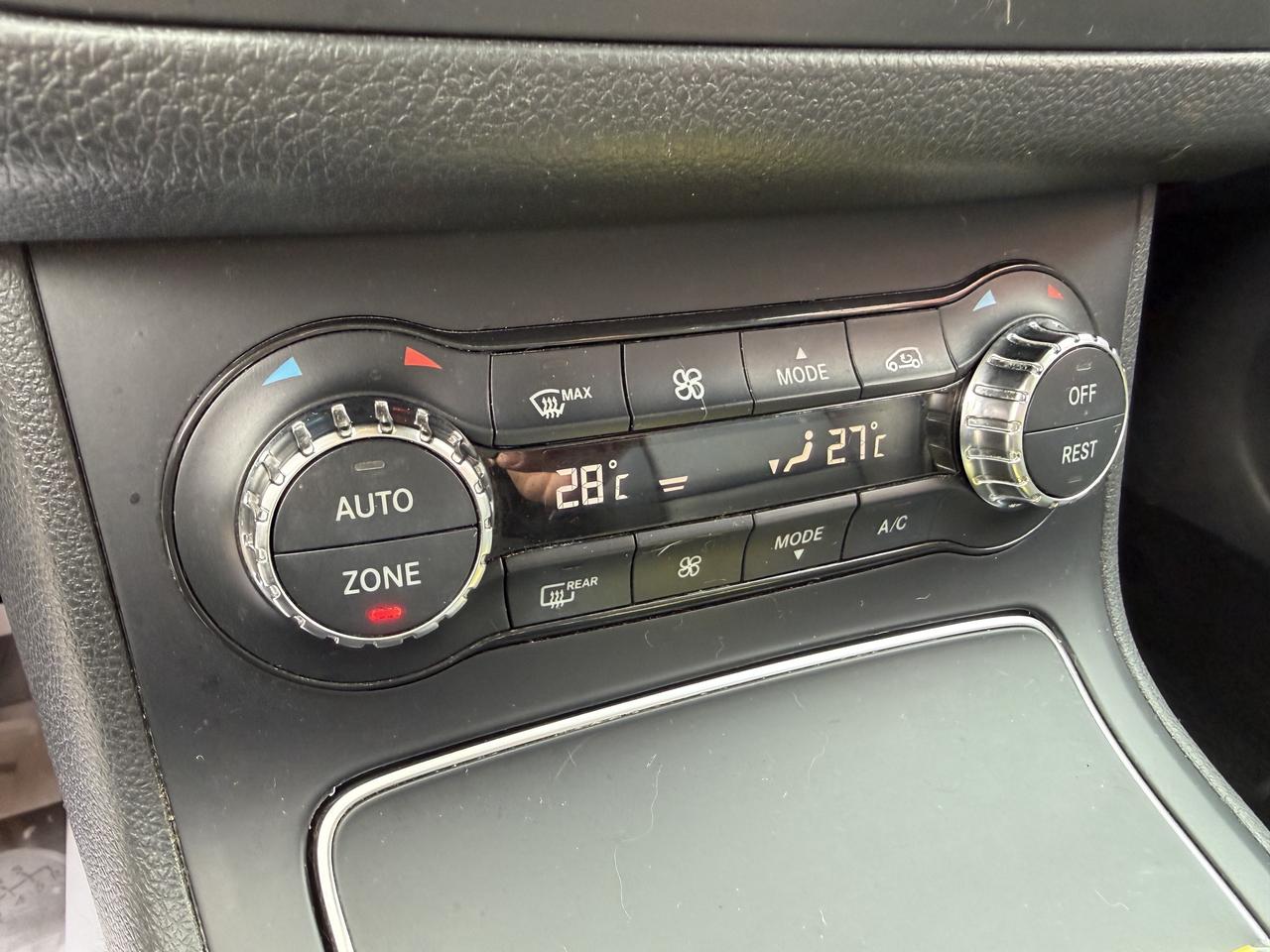 2015 Mercedes-Benz B-Class B 250 4-MATIC Photo