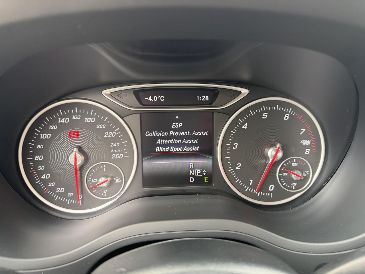 2015 Mercedes-Benz B-Class B 250 4-MATIC Photo