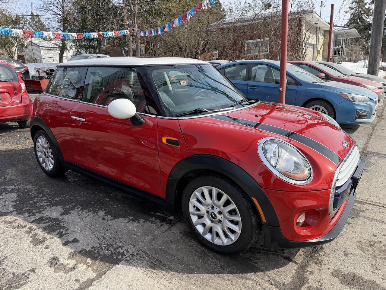 2015 MINI Cooper Hardtop 6-SPEED Photo