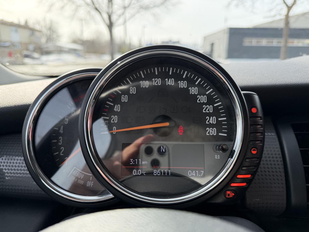 2015 MINI Cooper Hardtop 6-SPEED Photo