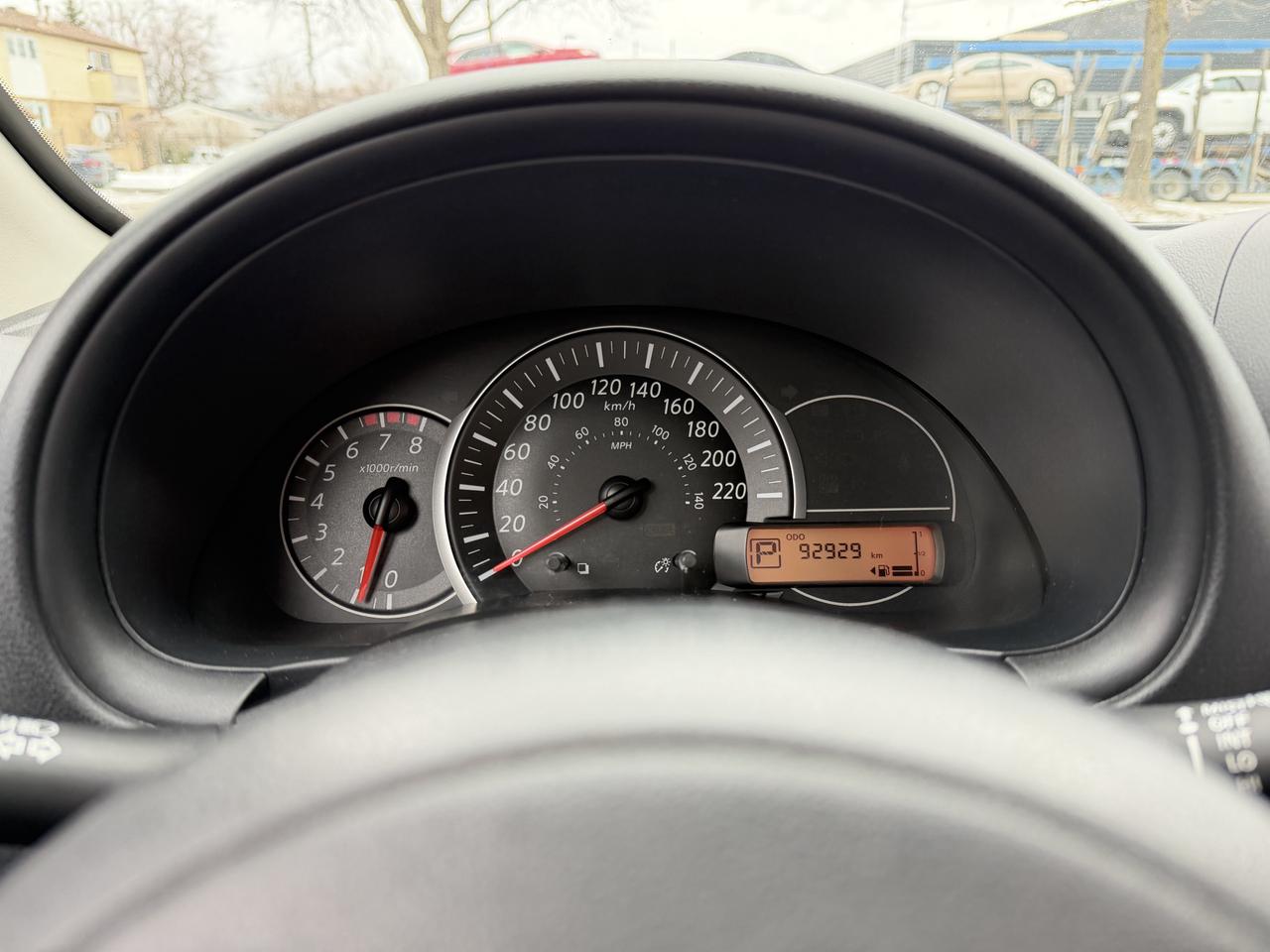 2017 Nissan Micra  Photo