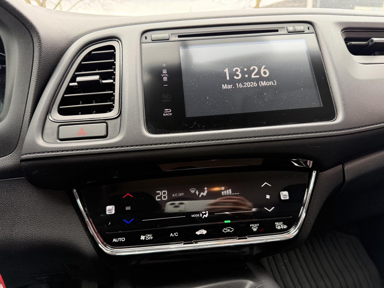 2017 Honda HR-V LX 6-SPEED Photo