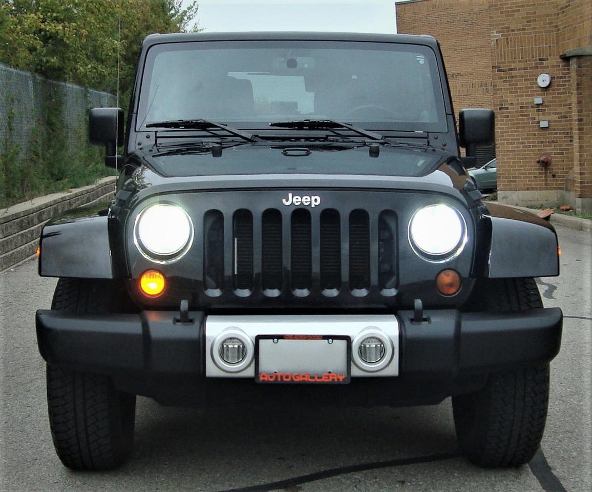 2013 Jeep Wrangler SAHARA 4X4 Photo1