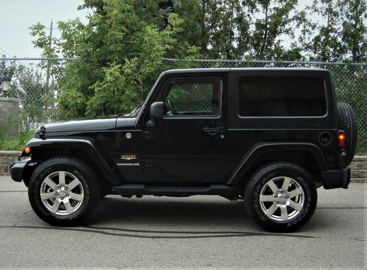 2013 Jeep Wrangler SAHARA 4X4 Photo