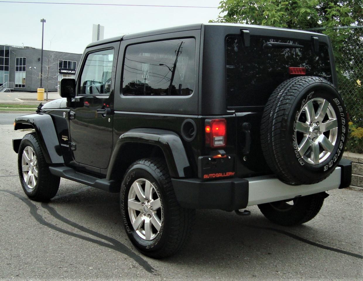 2013 Jeep Wrangler SAHARA 4X4 Photo