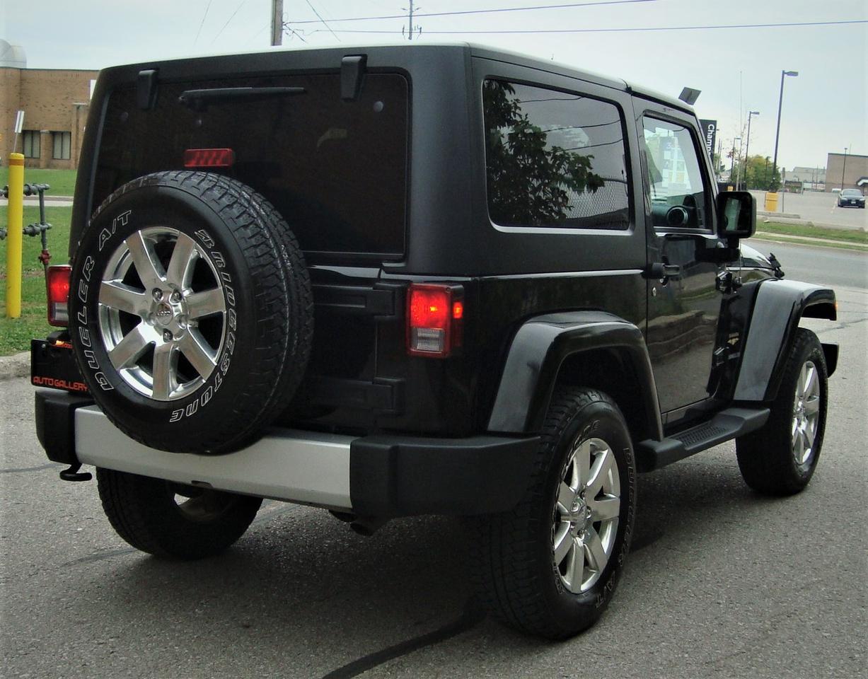 2013 Jeep Wrangler SAHARA 4X4 Photo