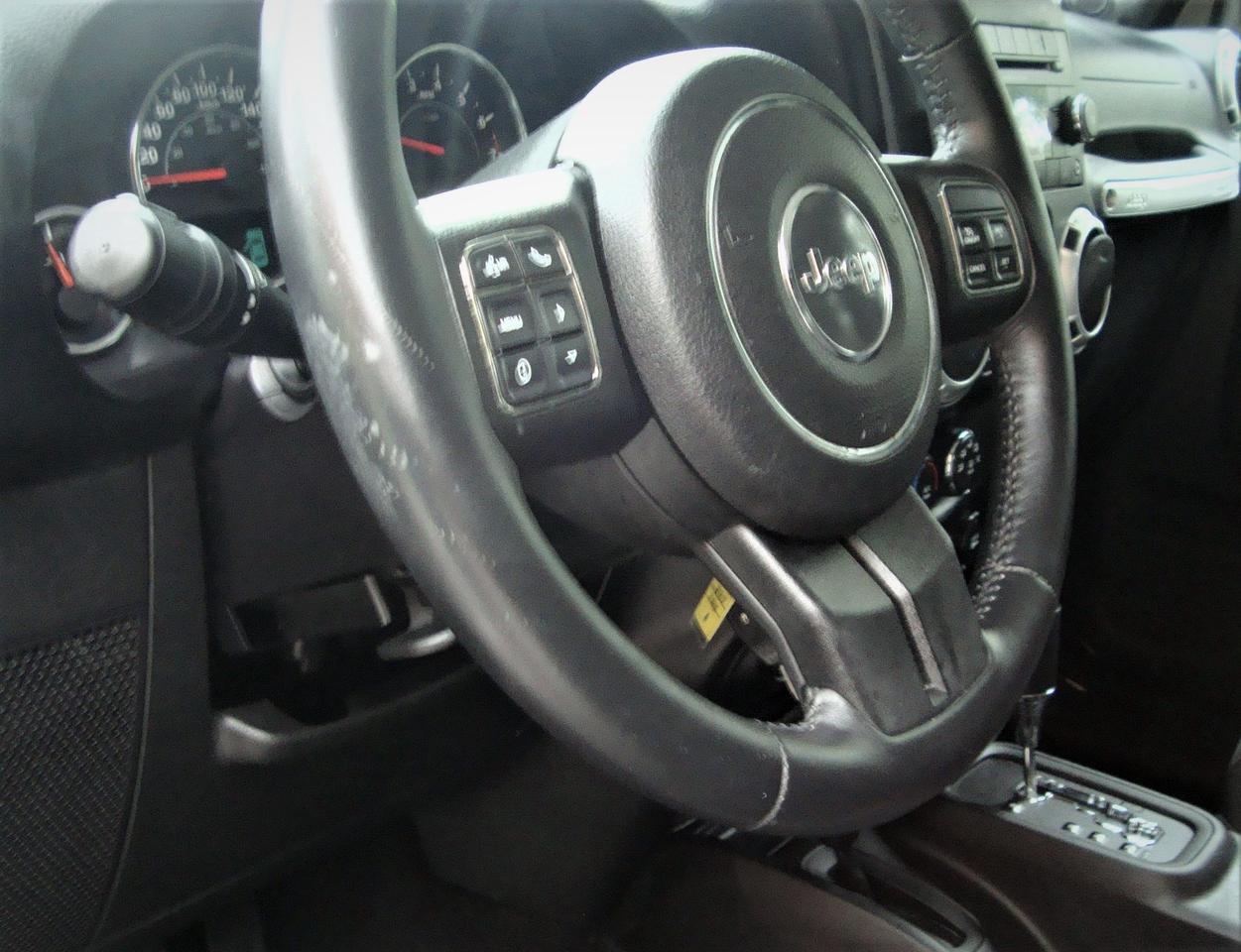 2013 Jeep Wrangler SAHARA 4X4 Photo