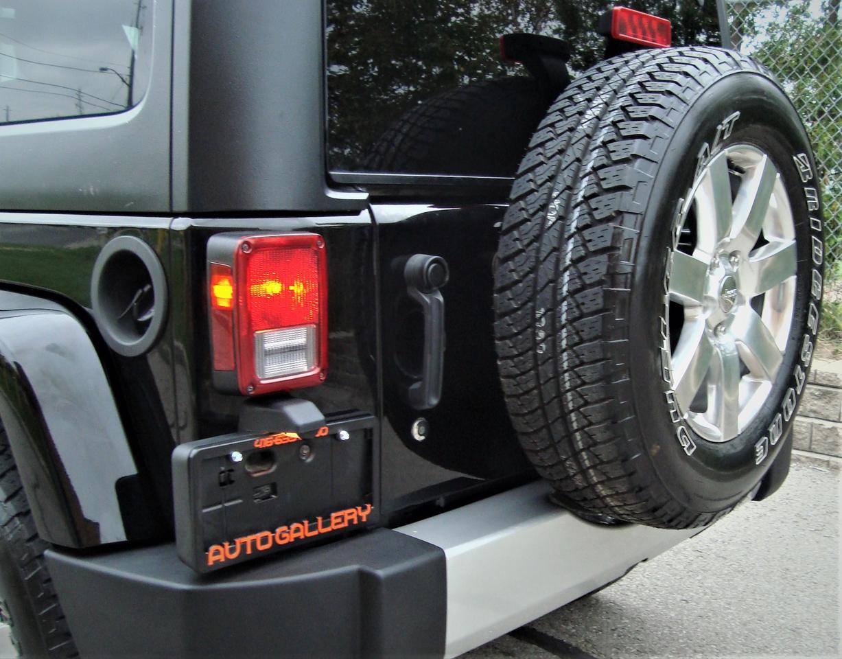 2013 Jeep Wrangler SAHARA 4X4 Photo