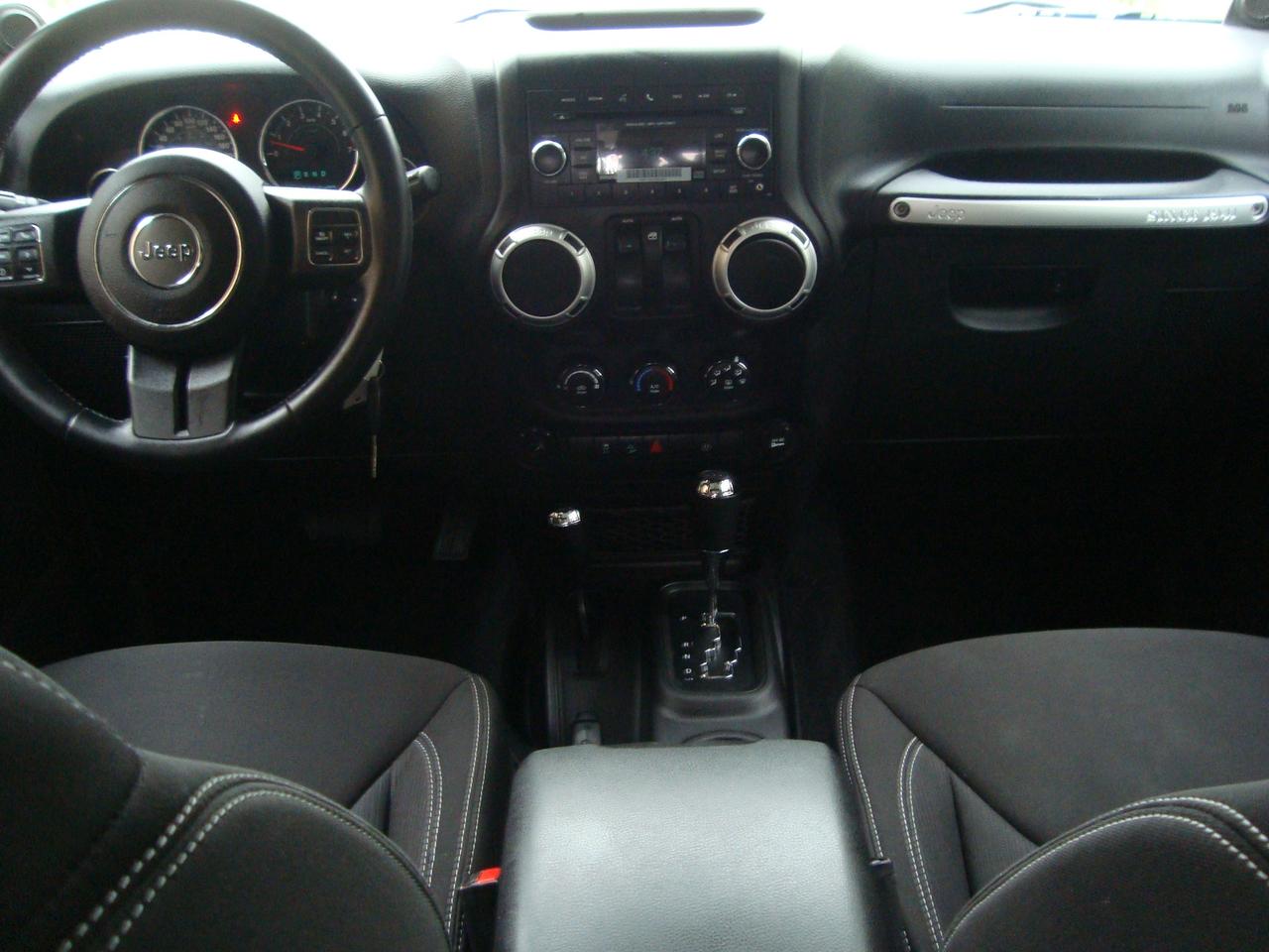 2013 Jeep Wrangler SAHARA 4X4 Photo