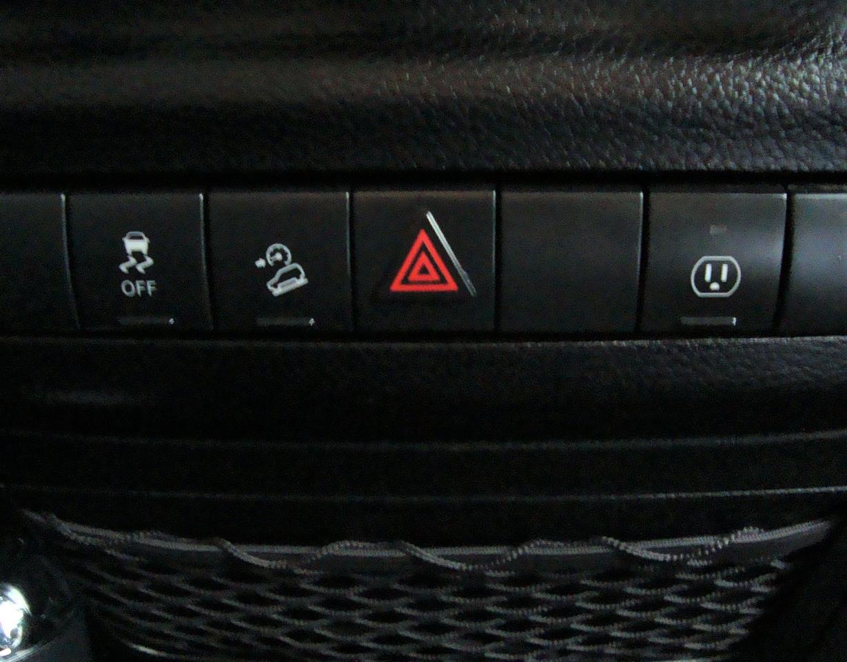 2013 Jeep Wrangler SAHARA 4X4 Photo