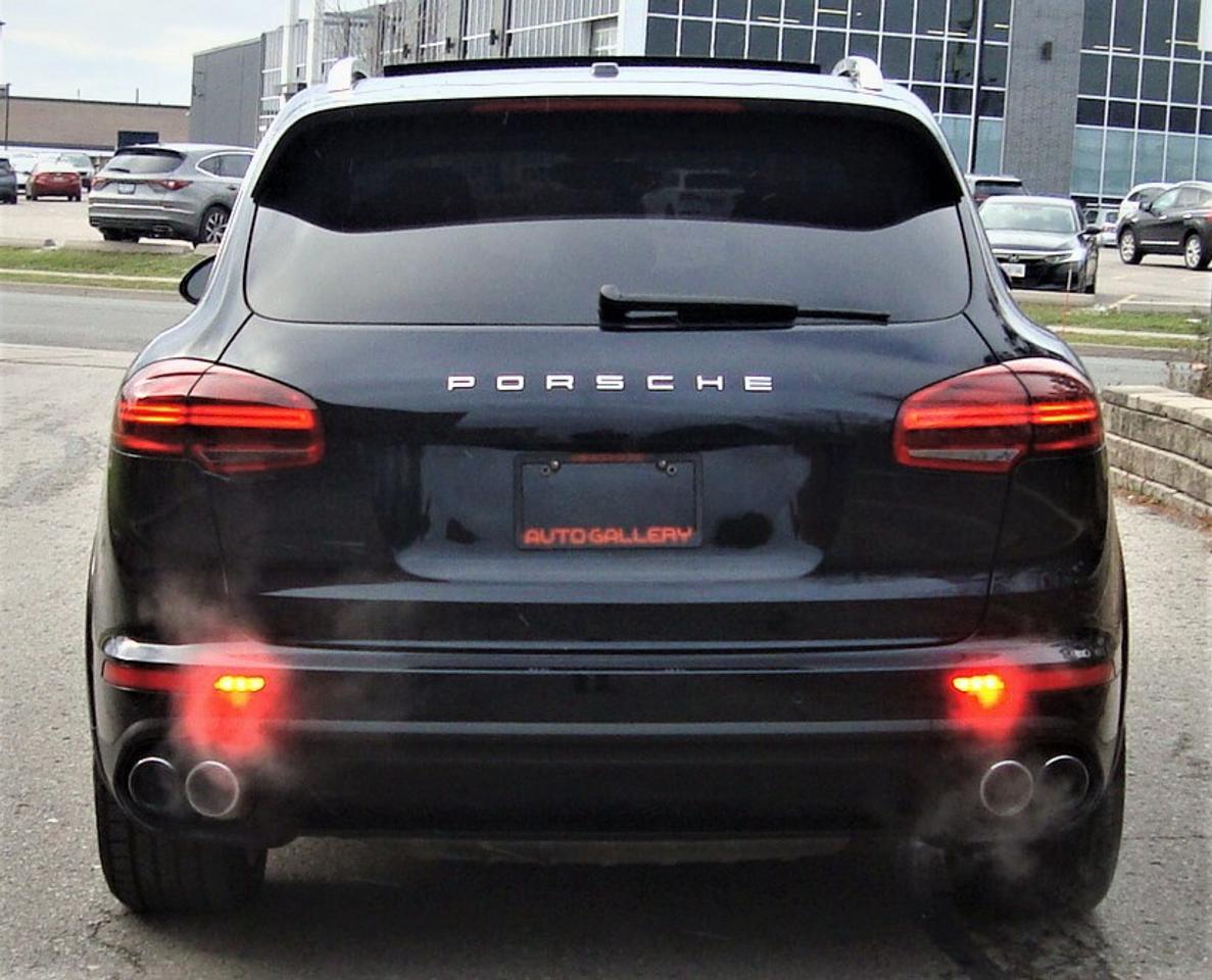 2015 Porsche Cayenne S e-Hybrid AWD Photo