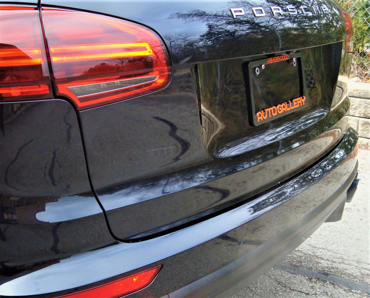 2015 Porsche Cayenne S e-Hybrid AWD Photo