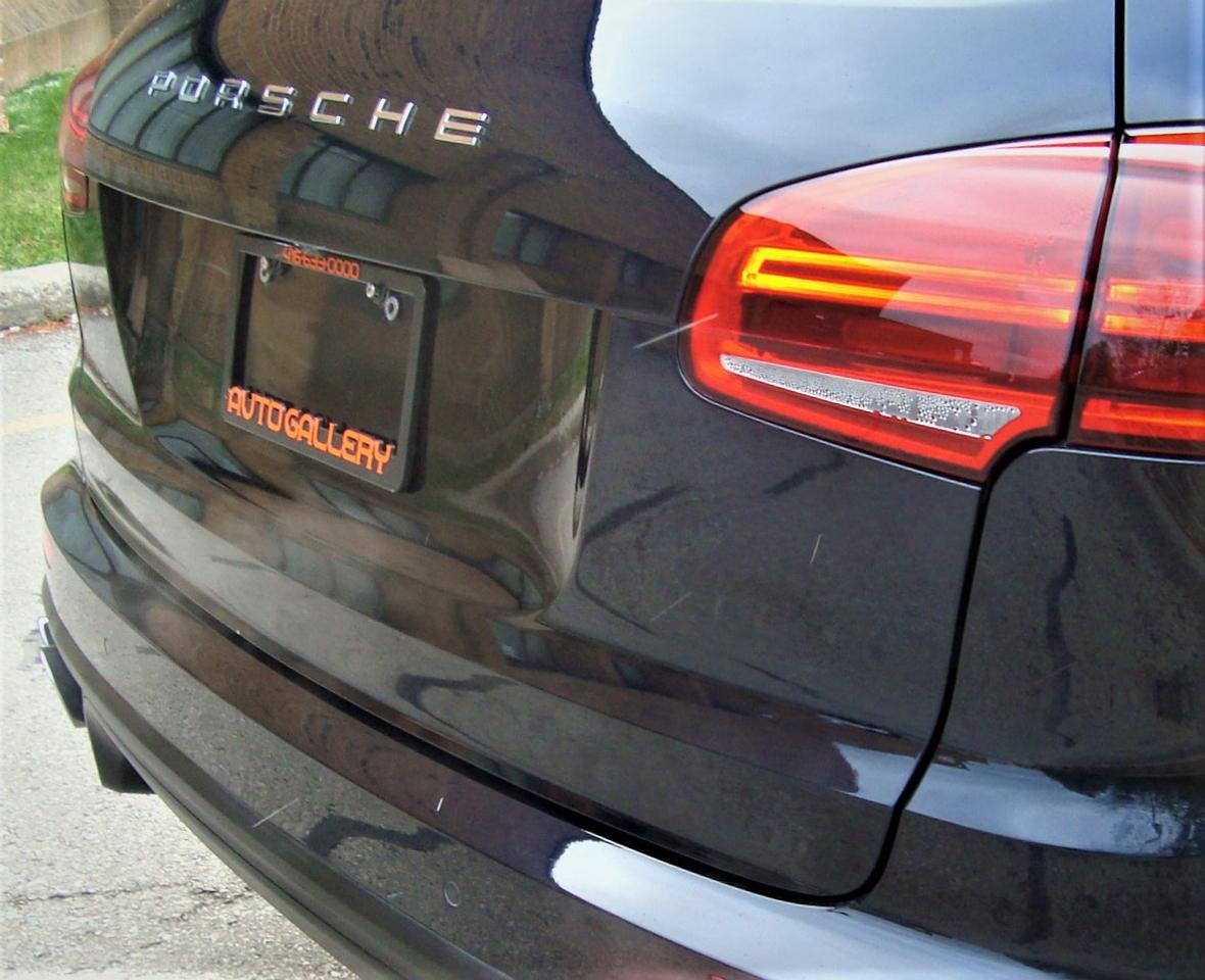 2015 Porsche Cayenne S e-Hybrid AWD Photo