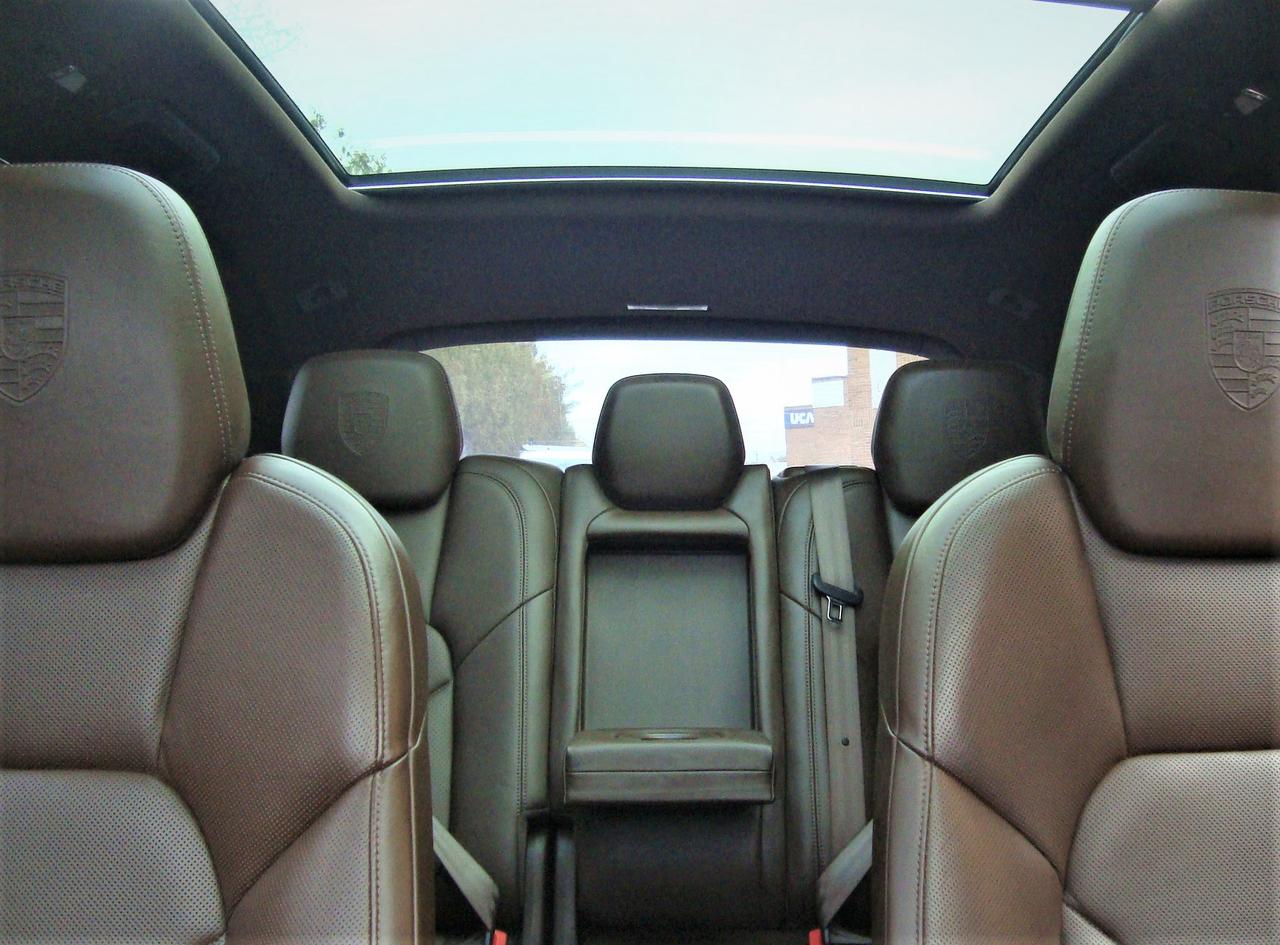 2015 Porsche Cayenne S e-Hybrid AWD Photo