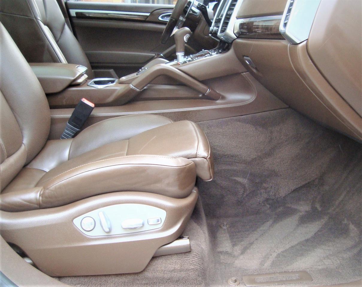 2015 Porsche Cayenne S e-Hybrid AWD Photo