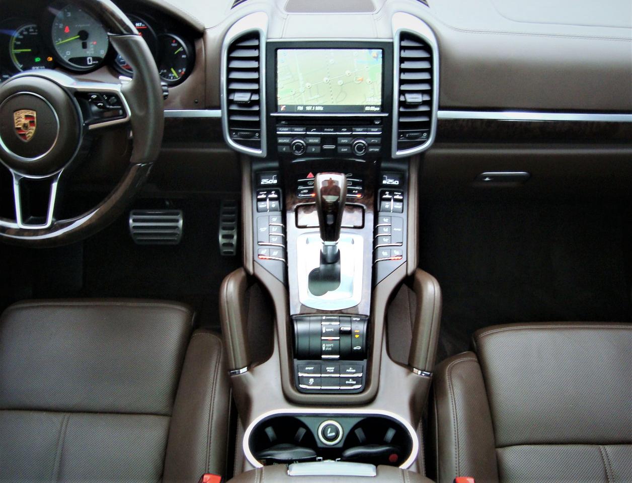 2015 Porsche Cayenne S e-Hybrid AWD Photo