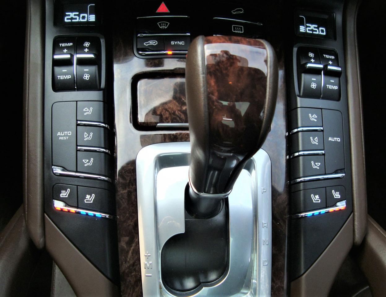 2015 Porsche Cayenne S e-Hybrid AWD Photo