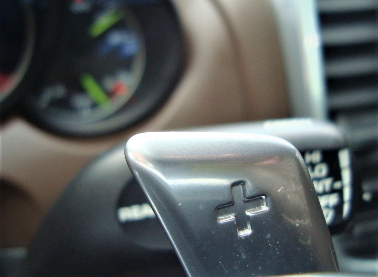 2015 Porsche Cayenne S e-Hybrid AWD Photo