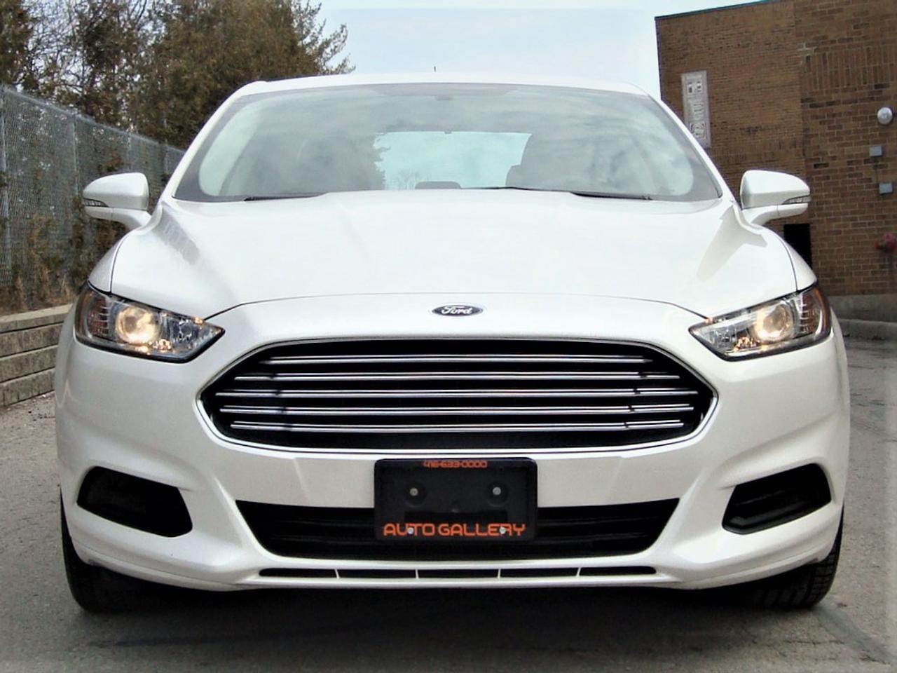 2015 Ford Fusion SE | ONLY 67K | 1 OWNER | CARFAX CLEAN Photo