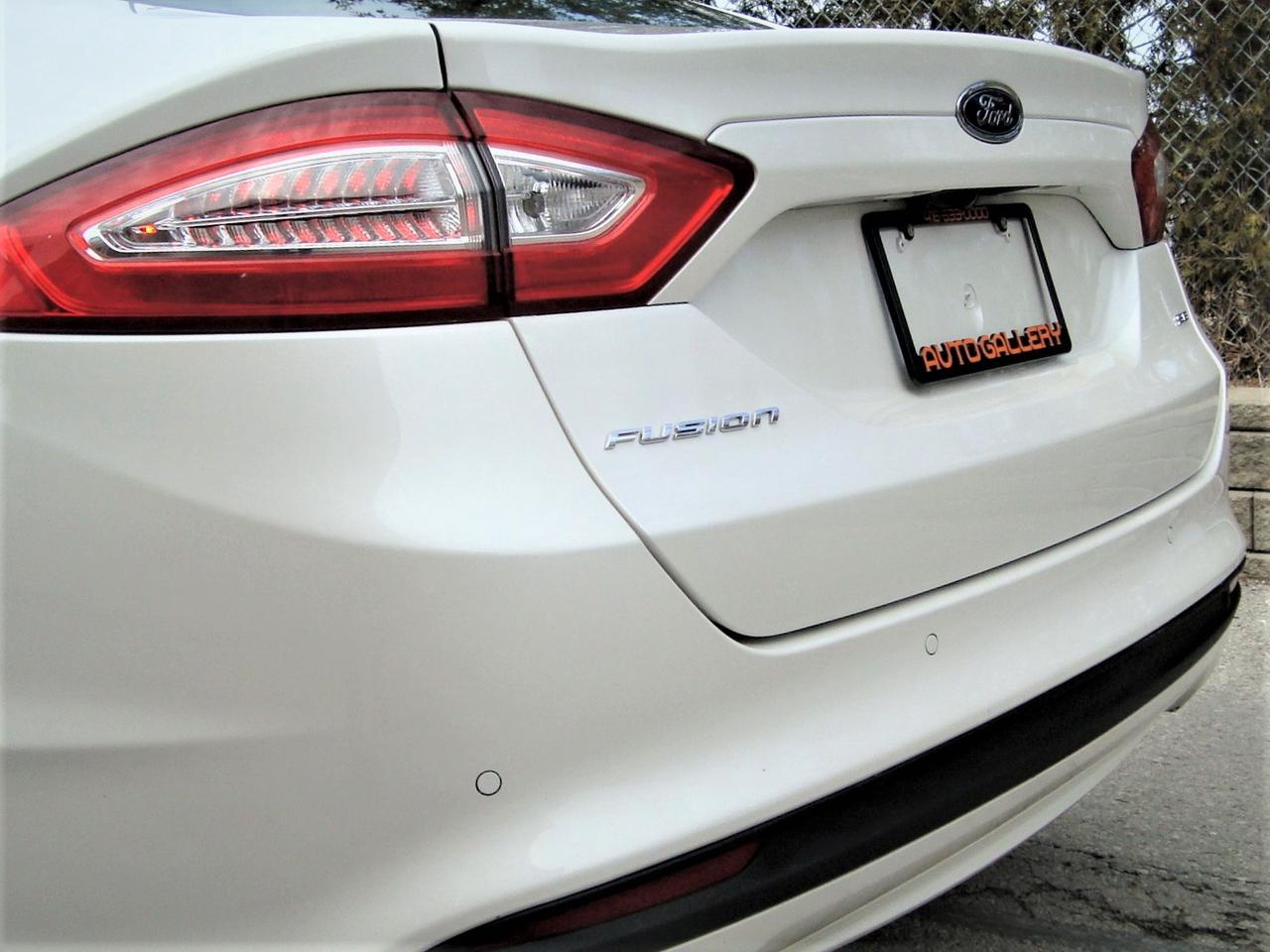 2015 Ford Fusion SE | ONLY 67K | 1 OWNER | CARFAX CLEAN Photo