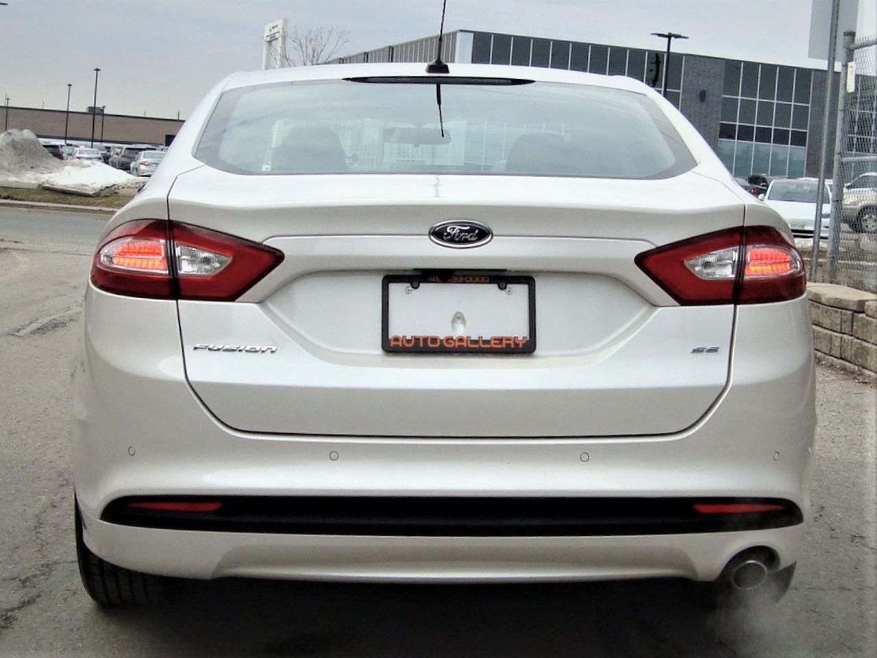 2015 Ford Fusion SE | ONLY 67K | 1 OWNER | CARFAX CLEAN Photo