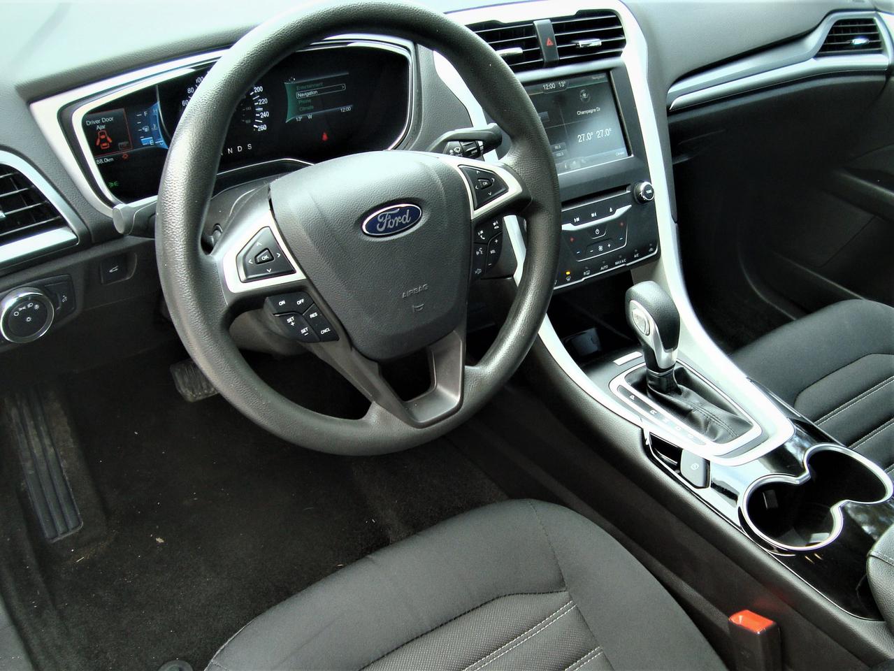 2015 Ford Fusion SE | ONLY 67K | 1 OWNER | CARFAX CLEAN Photo