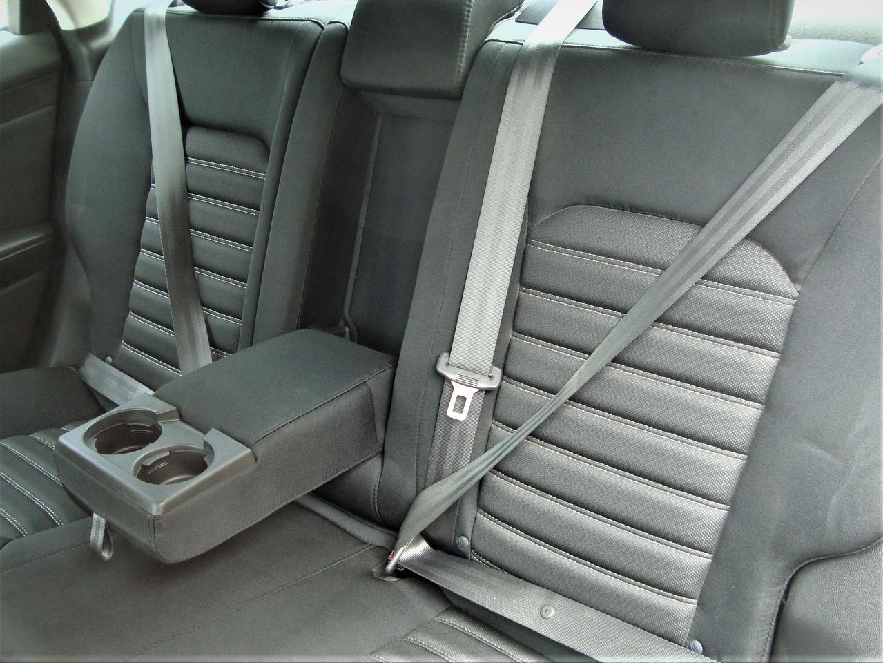 2015 Ford Fusion SE | ONLY 67K | 1 OWNER | CARFAX CLEAN Photo