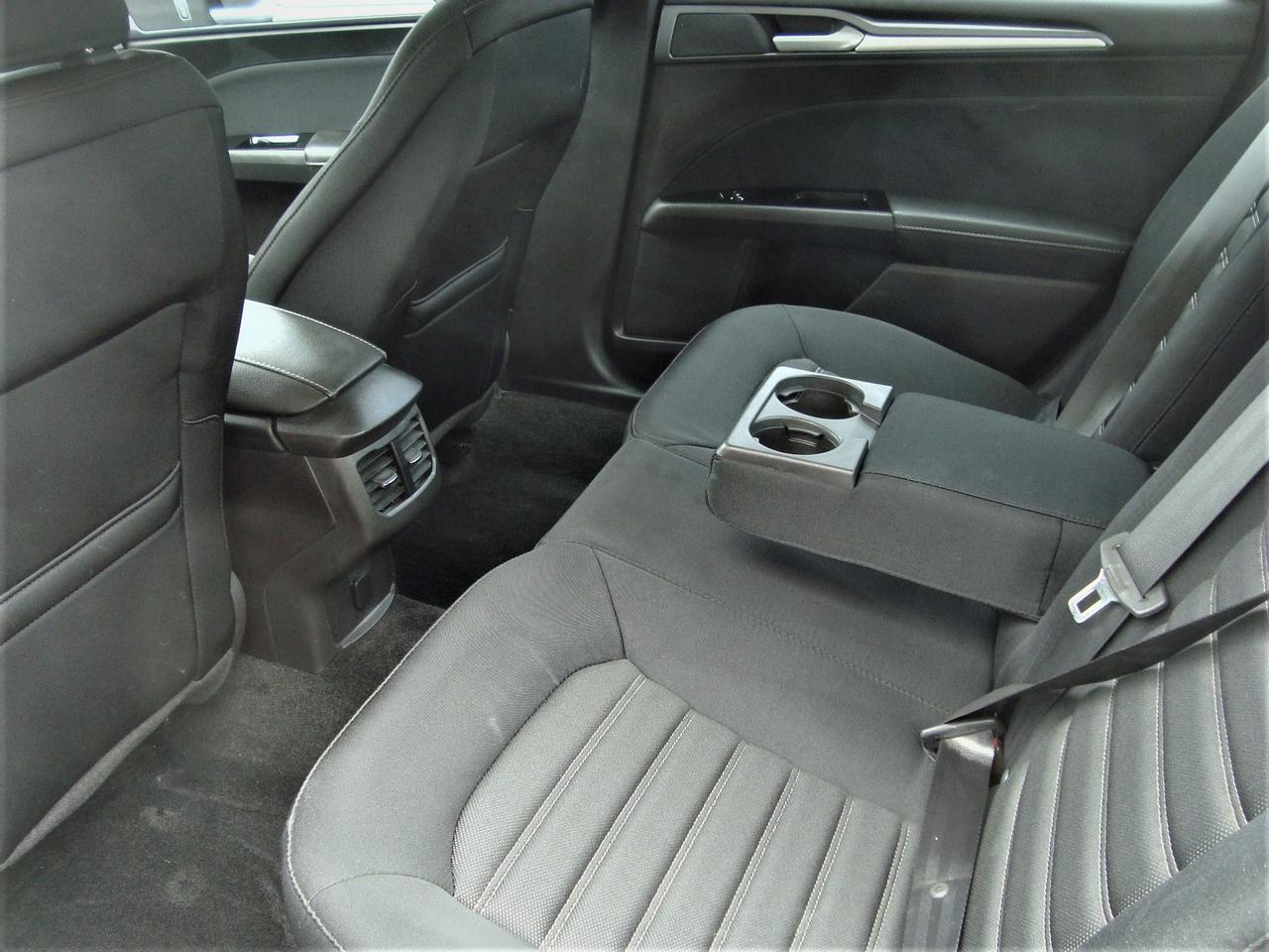 2015 Ford Fusion SE | ONLY 67K | 1 OWNER | CARFAX CLEAN Photo