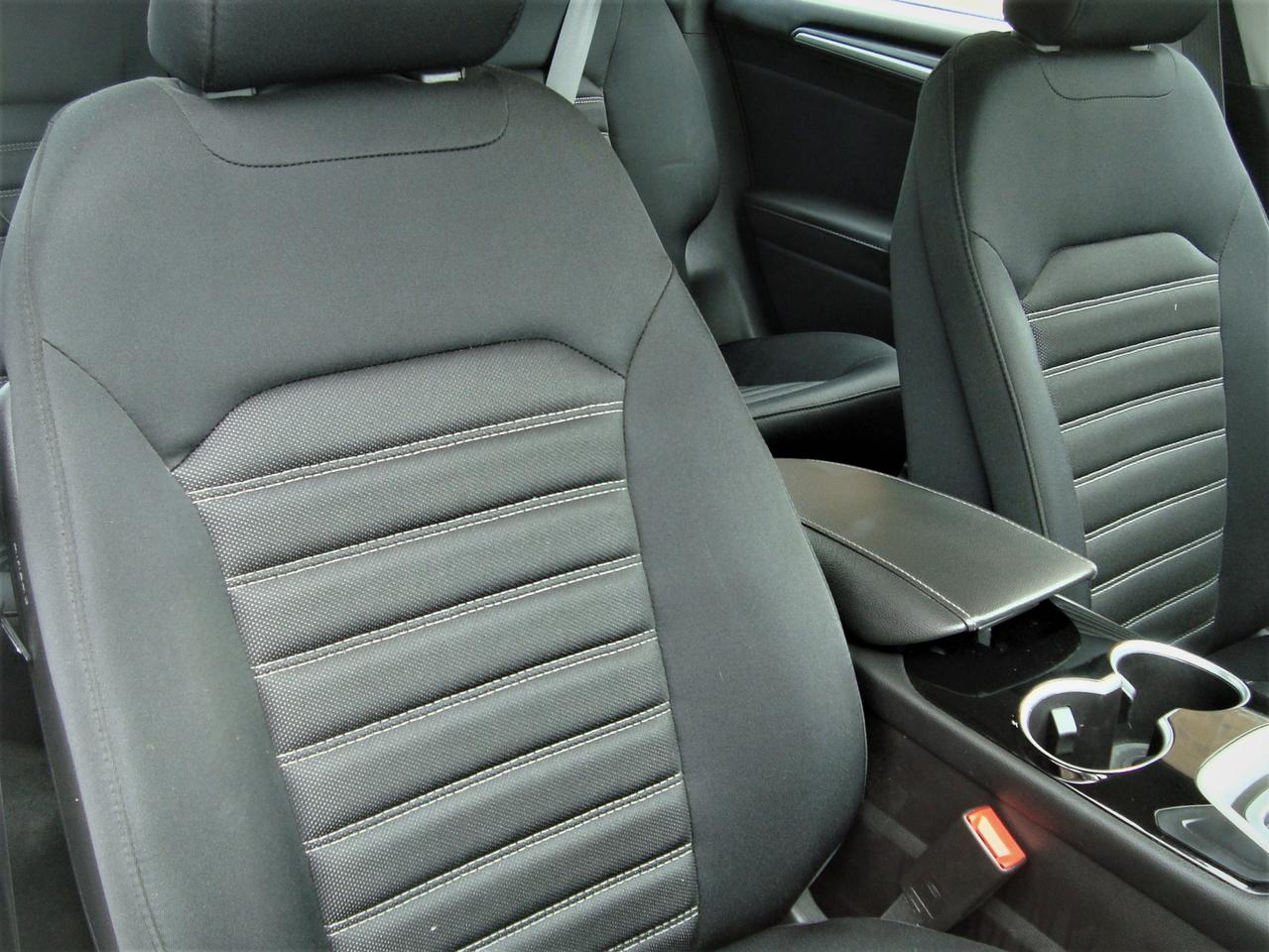 2015 Ford Fusion SE | ONLY 67K | 1 OWNER | CARFAX CLEAN Photo