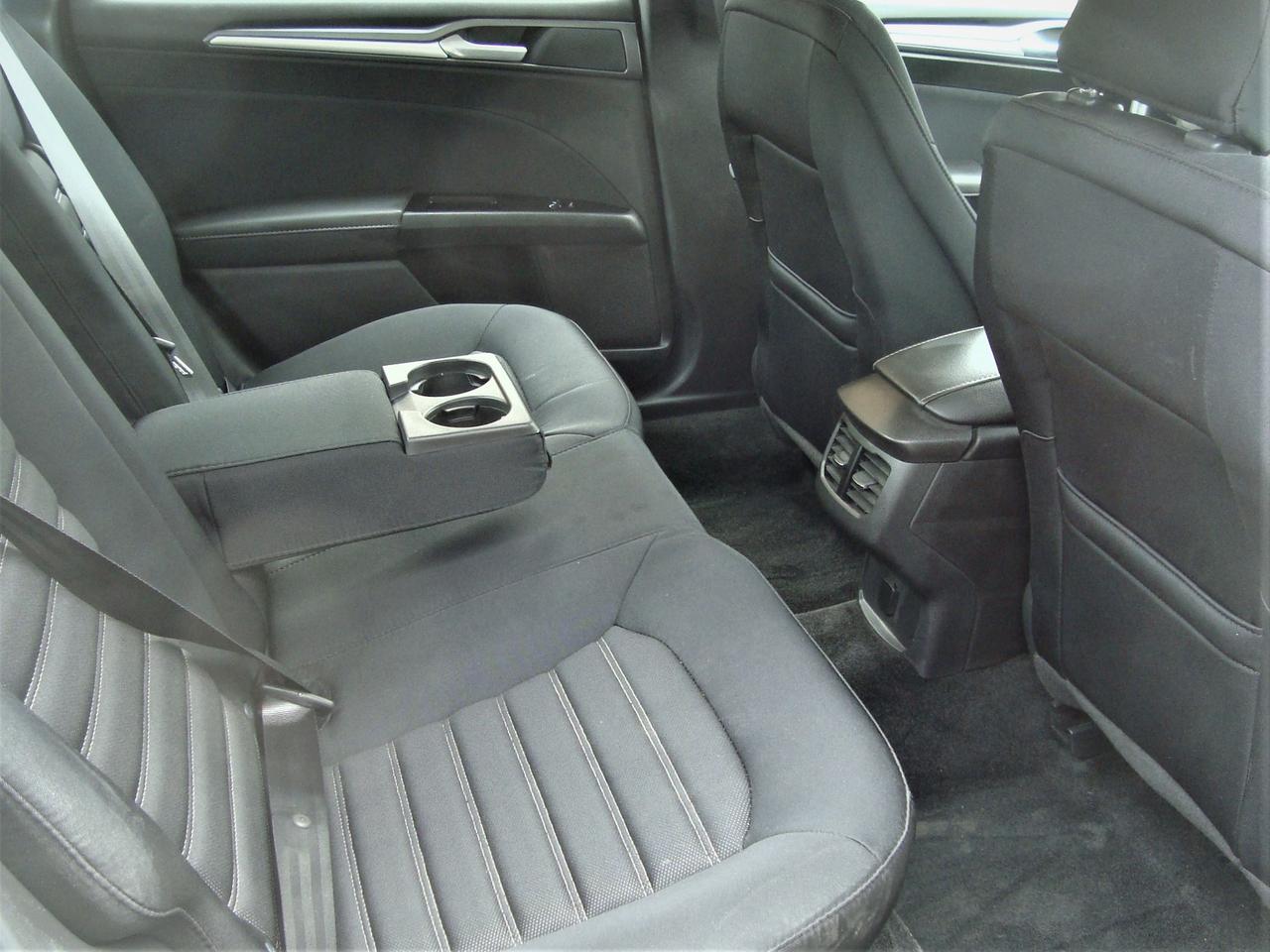 2015 Ford Fusion SE | ONLY 67K | 1 OWNER | CARFAX CLEAN Photo