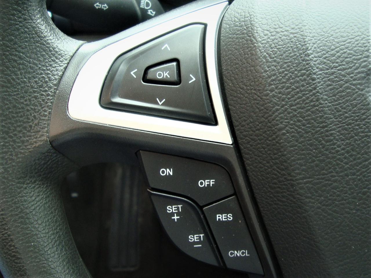 2015 Ford Fusion SE | ONLY 67K | 1 OWNER | CARFAX CLEAN Photo